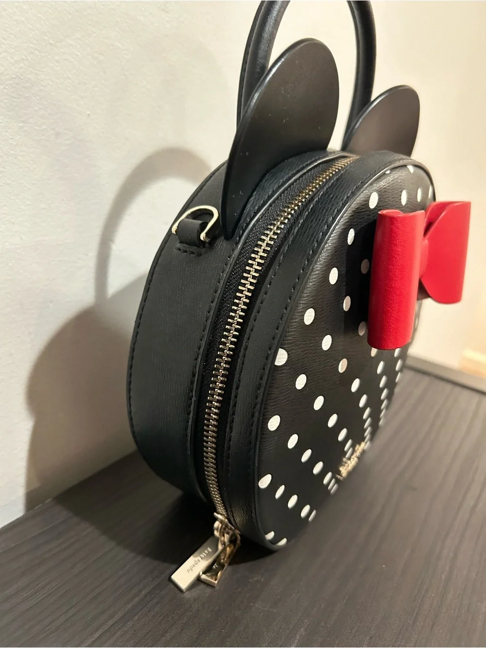 Kate Spade New York Disney x Minnie Mouse crossbody bag EUC